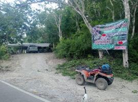 Campamento Yaax Che en Calakmul, hotel v destinaci Conhuas