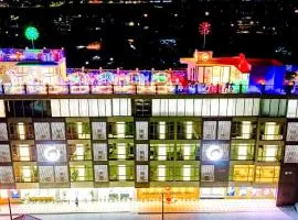 Mactan Grand Golden Hotel near Airport、セブシティにあるマクタン・セブ国際空港 - CEBの周辺ホテル