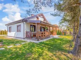 4 Bedroom Nice Home In Huta Wielka