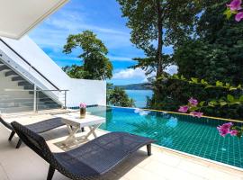 Private 3-Storey Pool Villa Atika 10, for 7, views of Patong Bay, hotel v destinaci Pláž Patong