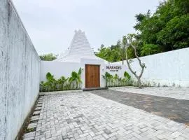 Marades Limasan Villa Yogyakarta