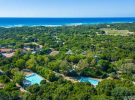 Camping Village Baia Paradiso、バデージのキャンプ場