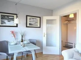 Modernes 2-Zimmer-Appartement mit Balkon.