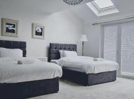 Luxury Getaway in Preston with 5 Bedrooms