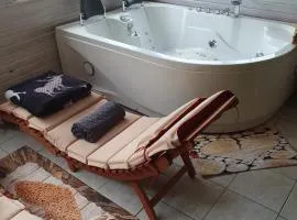 Ferienwohnung Tiroler Auszeit & Whirlpool