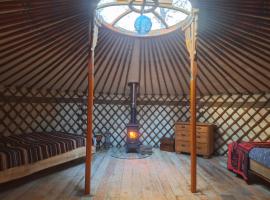 Jurte für naturliebhaber, khu glamping ở Dernbach