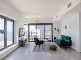 O&O Group- Magical 4BR APT With Panoramic Sea View
