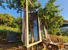 KOALA HUT - SevenOaks Treehouses - Luxurious Treehouse with outdoor hot tub