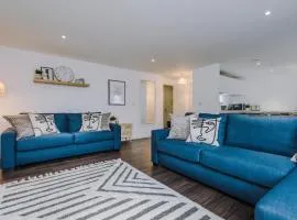 Flatzy - City Centre Flat With Free Parking
