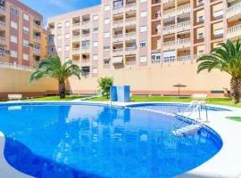 Apartamento con Piscina, Parque las Naciones, Torrevieja