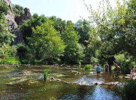 Camping Au Lac d'Hautibus, κάμπινγκ σε Argenton-Château
