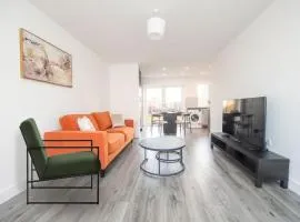 Stylish 3-Bed Home-Liverpool