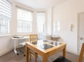 270 Earls Court Road