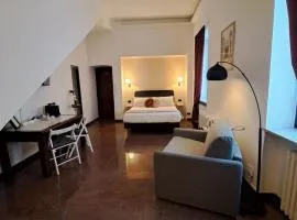 Palazzo Cusani Charming Rooms