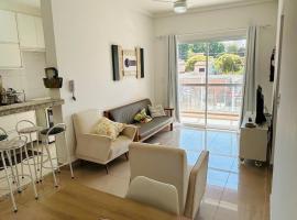 Apto Apólo - 3 dorm Wifi, hotel a São Carlos