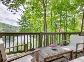 High-End Sapphire Retreat on Fairfield Lake!