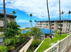 Exceptional Kona Reef Condo - Full AC - Oceanfront - Walking Distance to Restaurants & Shops, hotel in Kailua-Kona