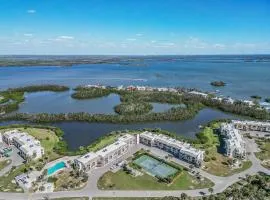 Lake Access, Community Pool, Tennis & Pickleball -Condo Lagoon Landing -Roelens
