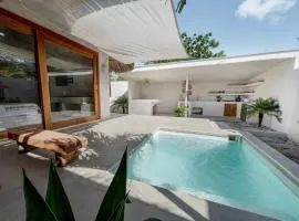 Mahalo Uraka Suite Private Pool and Kitchen