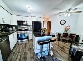 2-Bed, 2-Bath Condo with Pool & Parking by Square 1