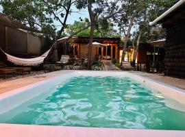 Hotel Cabañas y Glamping Punta Surf, Hotel in Brisas de Zicatela