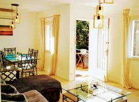 Grand appartement 3 chambres a 300M de la plage