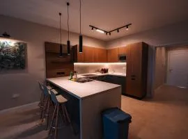 Modern 2 BED & 2 BTH APT Sliema