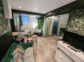 Appartement verdoyant au bord du lac Leman entre Evian et Thonon dans une Villa