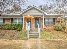 Tallahassee Townhome 4 Mi to College Town!