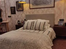 Mini house in Barcelona is 35m2