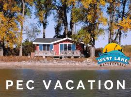 West Lake Waterfront Swimming - Free Pontoon Boat!, chalupa v destinaci West Lake
