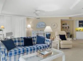 Oceanfront 3 Bdrm Getaway to the Beach Sleeps 6