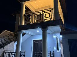 Urban Serene Suite, hotel i Kasi