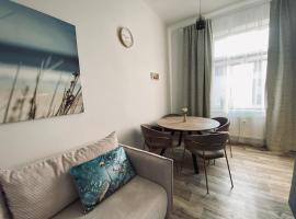 Moderní apartmán vedle divadla - Wi-Fi zdarma - #HomeVibes52, hotel di Pardubice