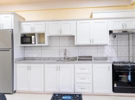 Xenias Universal Apartments Inc, hotel v destinaci The Lime