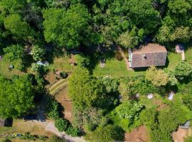 Secluded family friendly house Draz, Baranja - 15893, hotel v destinaci Draž
