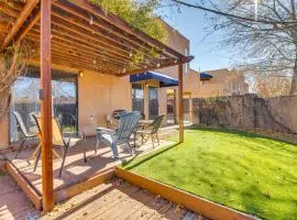 1 Mi to UNM Convenient Albuquerque Townhome!