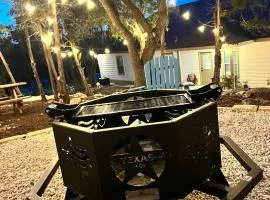 Family Friendly! Beautiful, Cozy Home Fire Pit