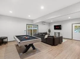 Twin Chalet - 6 BDs Hot Tub Game Area and more