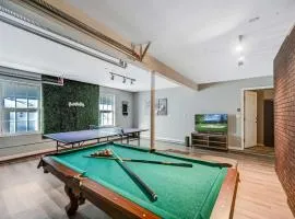 Spacious Retreat - Outdoor Oasis Games and more
