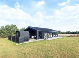 9 person holiday home in Væggerløse-By Traum, βίλα σε Bøtø By