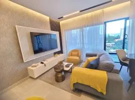 Lujoso exclusivo próximo monumento