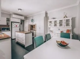 Victorian Cottage in the Heart of Bendigo CBD