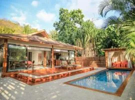 Sea Song House - Walking Distance To The Beach