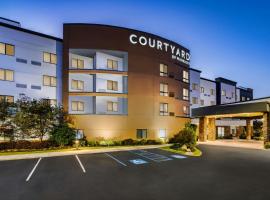 Courtyard by Marriott Auburn, hotel di Auburn