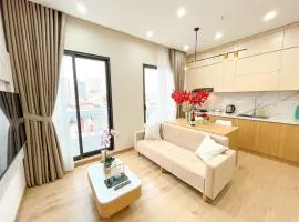 Amazing Housing Lạc Long Quân