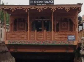 Houseboat sheikh palace