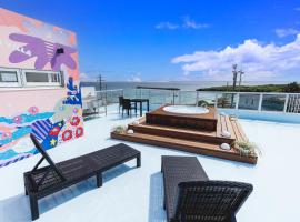 Coral Sea Villa OKINAWA MIYAKOJIMA, hotel con tinas de hidromasaje en Isla Miyako