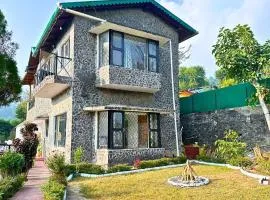WoodWalk Homestay, Bhimtal