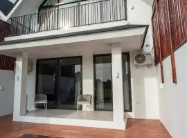 Six Star Villa 4, Stylish 2BR with Rice Field View